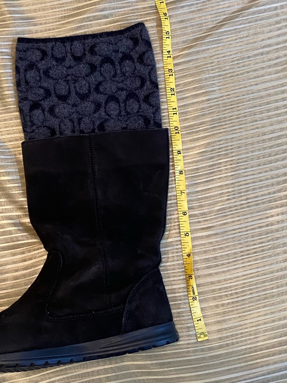 COACH Black leather Women's Boots with Patterned Wool Knit Cuff, size 8 - Picture 5 of 16